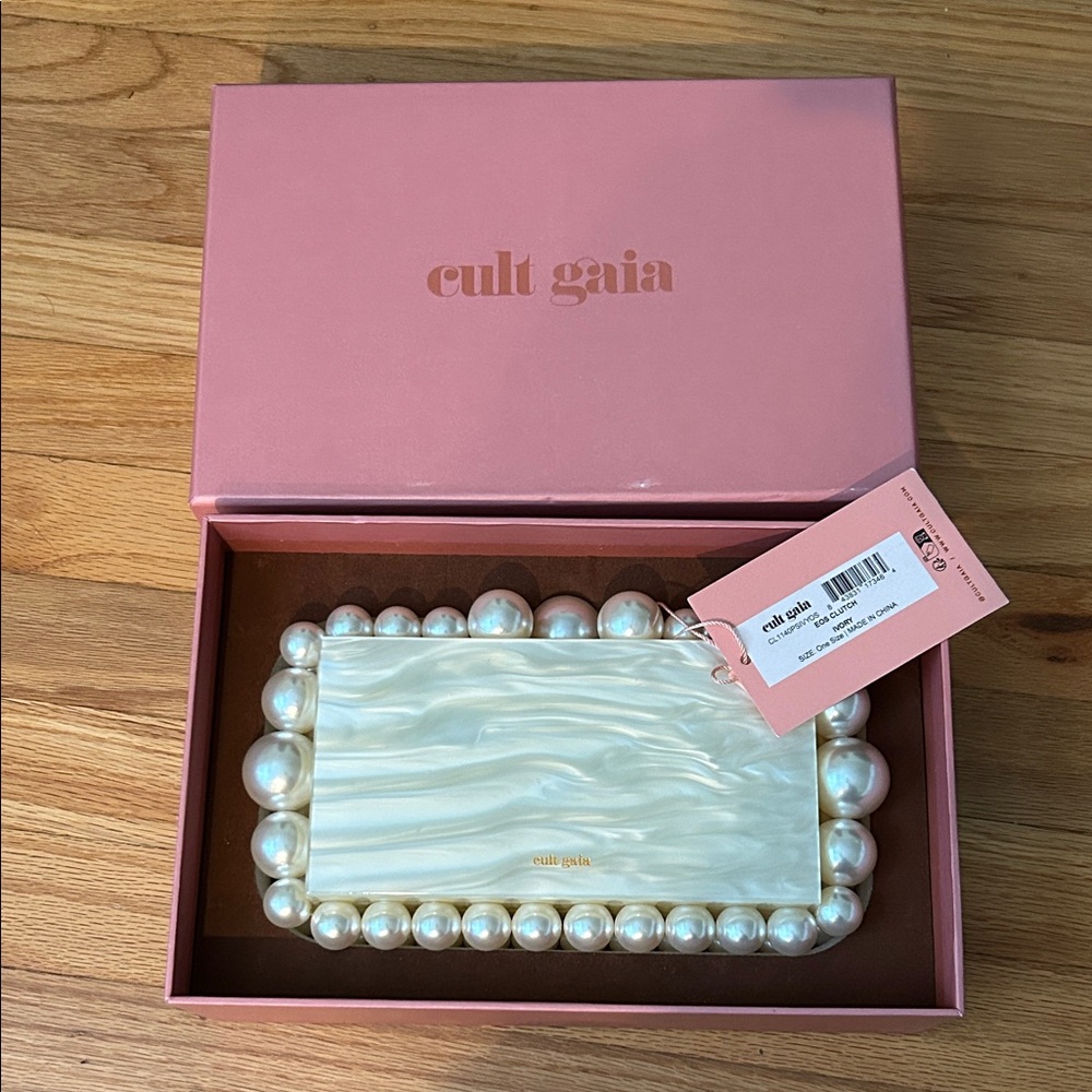 Brand new with tags Cult Gaia Eos Ivory Pearl Clutch